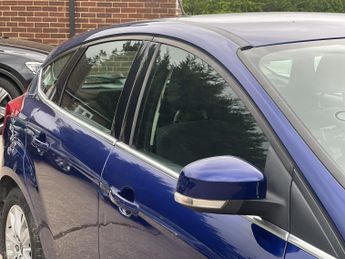 FORD FOCUS 1.6 Titanium Navigator
