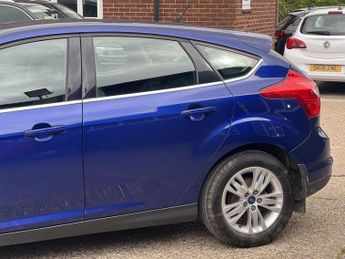 FORD FOCUS 1.6 Titanium Navigator