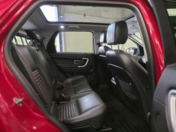LAND ROVER DISCOVERY SPORT 2.0 TD4 HSE Dynamic Lux