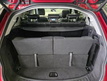 LAND ROVER DISCOVERY SPORT 2.0 TD4 HSE Dynamic Lux