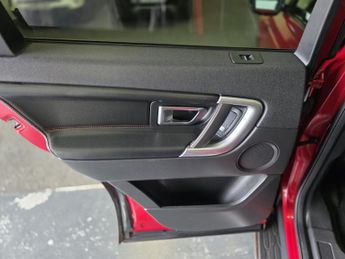 LAND ROVER DISCOVERY SPORT 2.0 TD4 HSE Dynamic Lux