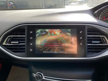 PEUGEOT 308 SW 1.2 PURETECH ACTIVE AUTO