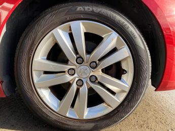 PEUGEOT 308 SW 1.2 PURETECH ACTIVE AUTO