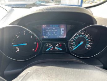 FORD KUGA 2.0 TDCi Titanium