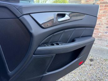 MERCEDES-BENZ CLS 2.1 CLS220d AMG Line