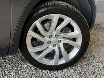 LAND ROVER DISCOVERY SPORT 2.0 SD4 HSE Luxury