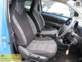 PEUGEOT 108 1.0 Active Good History, Ideal First Car