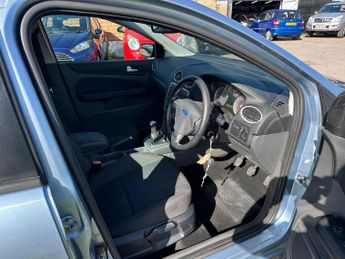 FORD FOCUS 1.6 Zetec Climate
