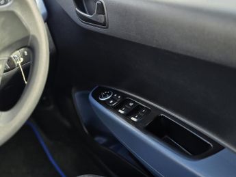 HYUNDAI I10 1.2 I10 SE 1.2 A/T (BLUE INT) +SS