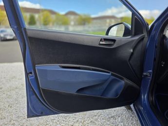 HYUNDAI I10 1.2 I10 SE 1.2 A/T (BLUE INT) +SS