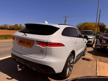 JAGUAR F-PACE 3.0 D300 V6 S