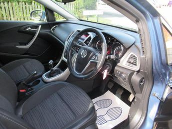 VAUXHALL ASTRA 1.4 16v Excite Euro 5 5dr