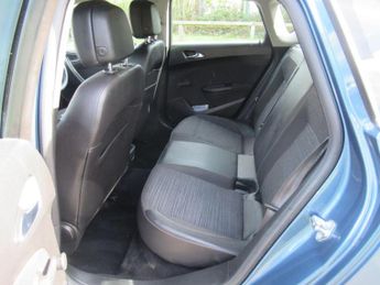 VAUXHALL ASTRA 1.4 16v Excite Euro 5 5dr