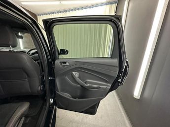 FORD KUGA 2.0 TDCi ST-Line Powershift AWD Euro 6 (s/s) 5dr