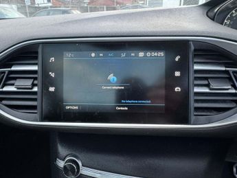 PEUGEOT 308 1.5 BlueHDi Allure