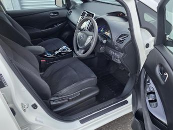 NISSAN LEAF 30kWh Acenta