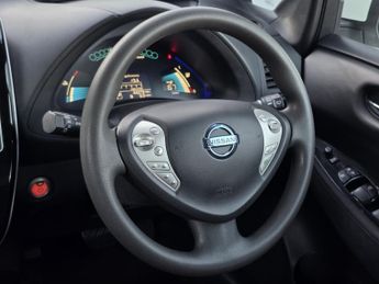 NISSAN LEAF 30kWh Acenta