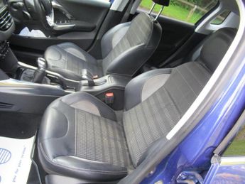 PEUGEOT 2008 1.6 e-HDi Allure Euro 5 (s/s) 5dr