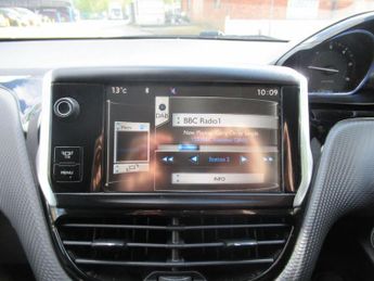 PEUGEOT 2008 1.6 e-HDi Allure Euro 5 (s/s) 5dr