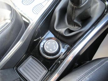 PEUGEOT 2008 1.6 e-HDi Allure Euro 5 (s/s) 5dr