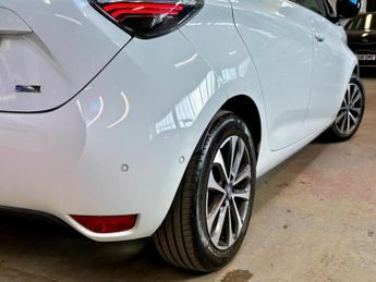 RENAULT ZOE R135 52kWh GT Line Auto 5dr (i, Rapid Charge)