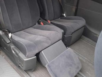 TOYOTA ESTIMA 2.4 aUTO