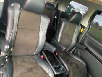 TOYOTA VELLFIRE 3.5 Z Golden Eyes II 7 Seater Auto fresh import