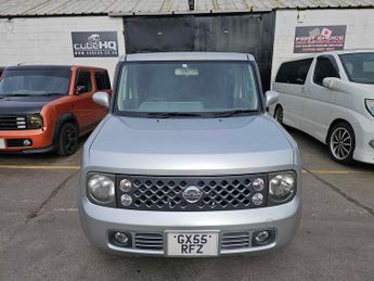 Nissan Cube Wellfare Vehicle