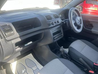 SKODA FABIA 1.2 12V S