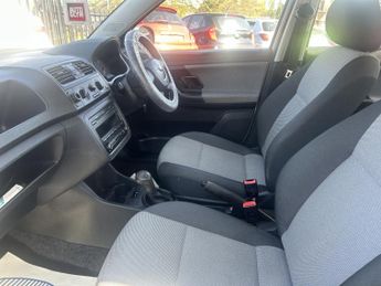 SKODA FABIA 1.2 12V S