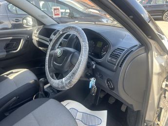 SKODA FABIA 1.2 12V S