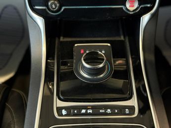 JAGUAR XE 2.0 d R-Sport