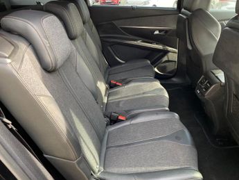 PEUGEOT 5008 1.5 BlueHDi GT Line Premium