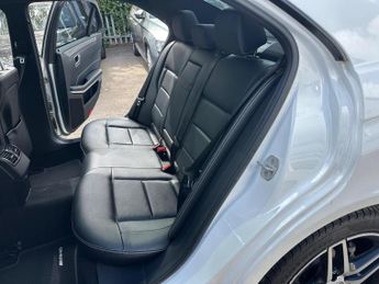 MERCEDES-BENZ E CLASS 2.1 E220 BlueTEC AMG Night Edition (Premium) G-Tronic+ Euro 6 (s