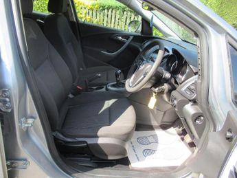 VAUXHALL ASTRA 1.4 16v Exclusiv Euro 5 5dr