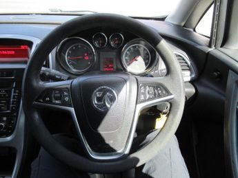 VAUXHALL ASTRA 1.4 16v Exclusiv Euro 5 5dr