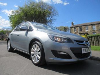 VAUXHALL ASTRA 1.4 16v Exclusiv Euro 5 5dr