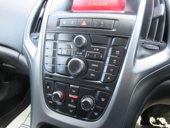 VAUXHALL ASTRA 1.4 16v Exclusiv Euro 5 5dr
