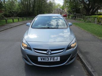 VAUXHALL ASTRA 1.4 16v Exclusiv Euro 5 5dr