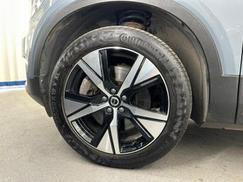 VOLVO XC40 Recharge Twin 78kWh Auto AWD 5dr