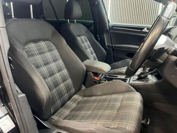 VOLKSWAGEN GOLF 2.0 TDI BlueMotion Tech GTD DSG Euro 6 (s/s) 5dr