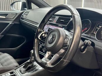 VOLKSWAGEN GOLF 2.0 TDI BlueMotion Tech GTD DSG Euro 6 (s/s) 5dr
