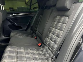 VOLKSWAGEN GOLF 2.0 TDI BlueMotion Tech GTD DSG Euro 6 (s/s) 5dr