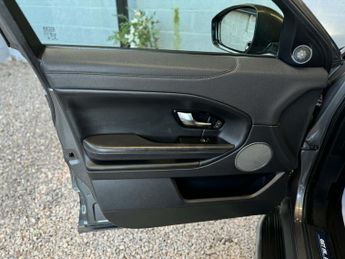 LAND ROVER RANGE ROVER EVOQUE 2.0 TD4 SE Tech