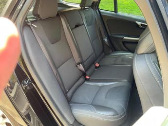 VOLVO V60 2.0 D3 R-Design Geartronic Euro 5 (s/s) 5dr