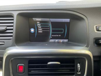 VOLVO V60 2.0 D3 R-Design Geartronic Euro 5 (s/s) 5dr