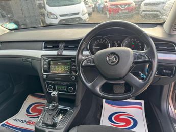 SKODA SUPERB 2.0 TDI SE DSG 4WD Euro 5 (s/s) 5dr