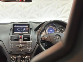 MERCEDES-BENZ C CLASS 6.3 C63 V8 AMG