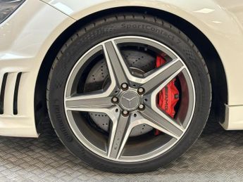 MERCEDES-BENZ C CLASS 6.3 C63 V8 AMG