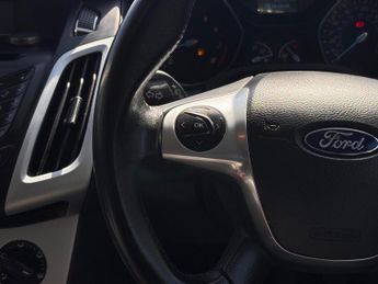 FORD FOCUS 1.0T EcoBoost Zetec Euro 5 (s/s) 5dr